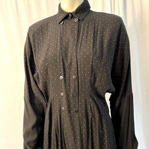 Vintage Lurdes Bergada dotted blouse. Excellent condition. 90s styling! Small